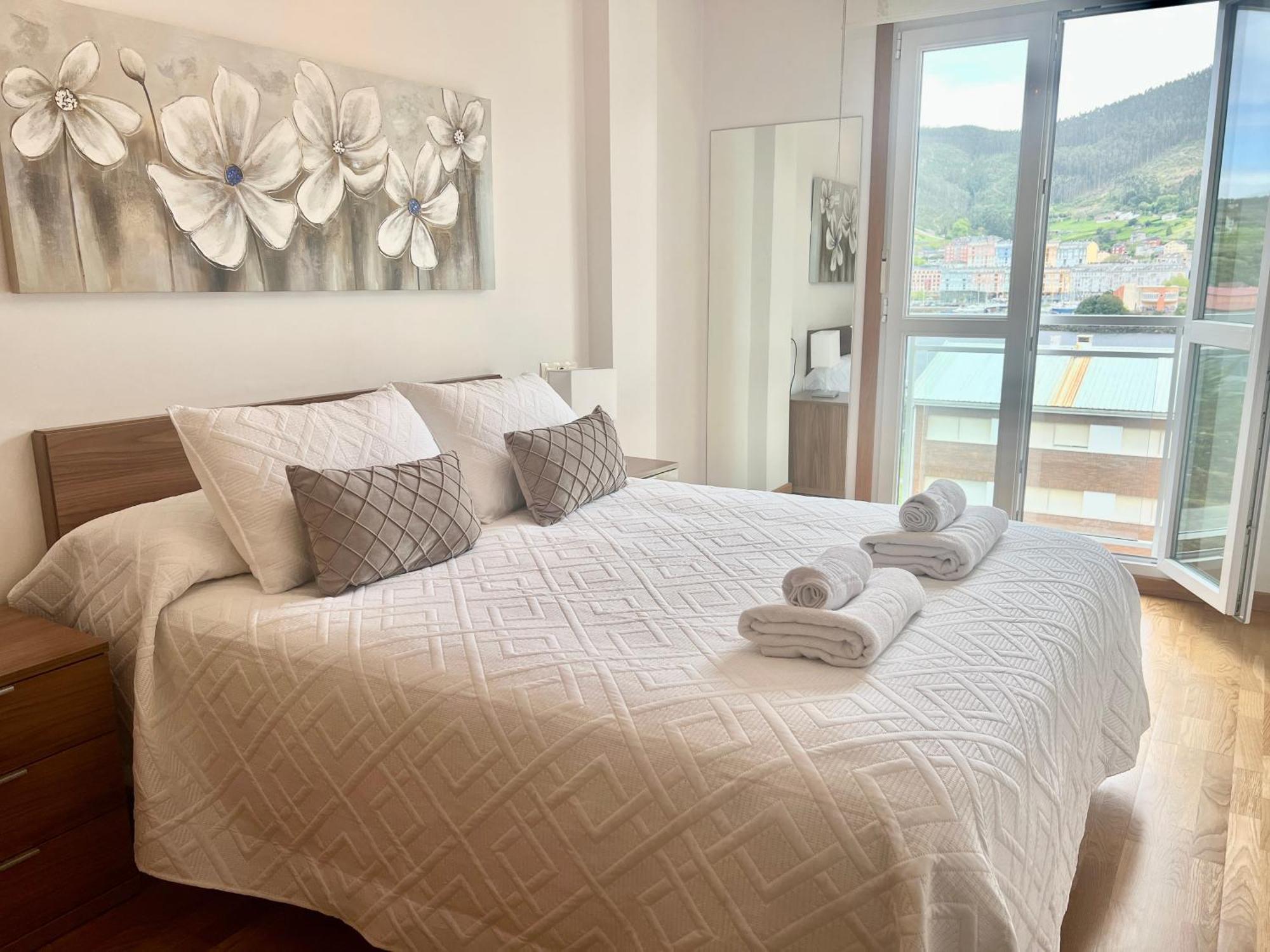 Apartamento Vistas Al Mar Viveiro Ngoại thất bức ảnh
